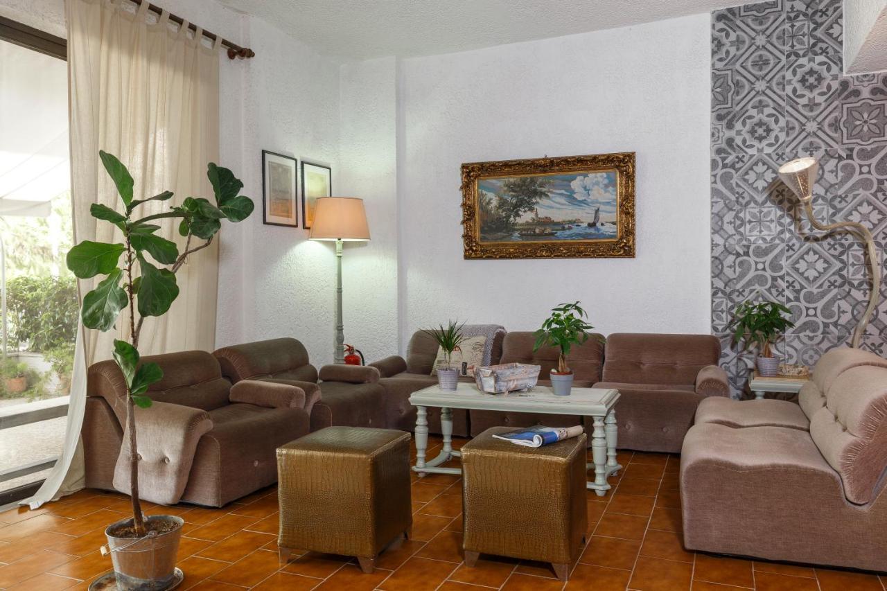 Aparthotel Emmanuel Rhodes City